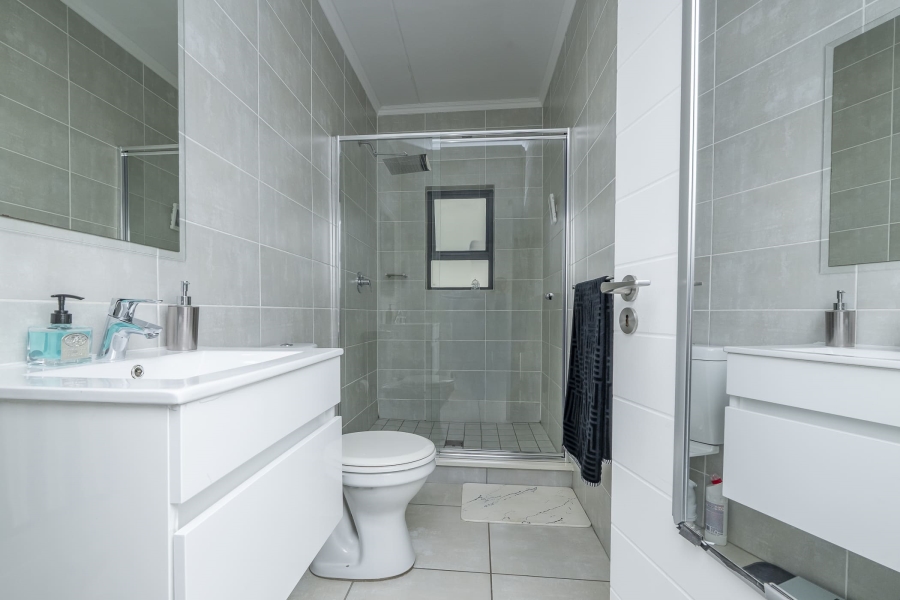 1 Bedroom Property for Sale in Richwood Western Cape